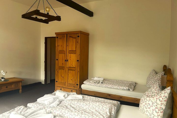 Room 22 of 53