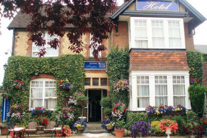 ABBINGTON HOTEL