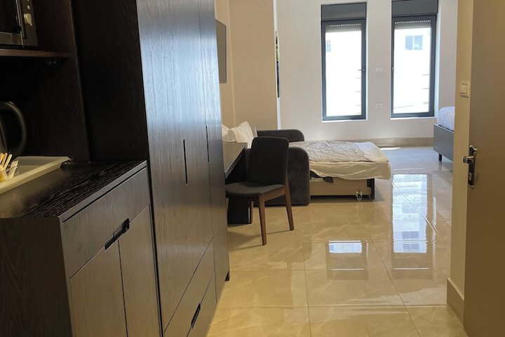 Room 40 of 243