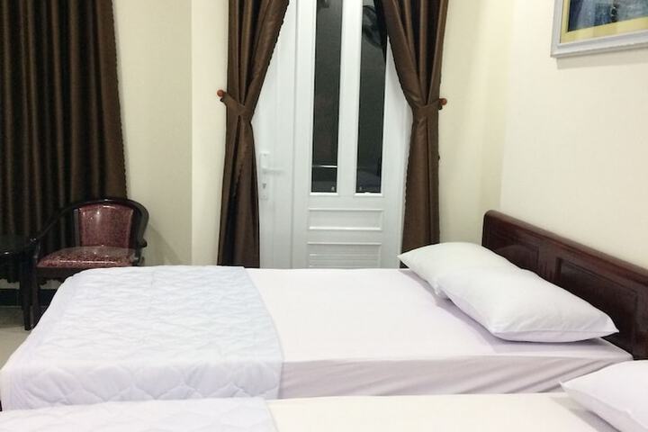Room 18 of 32