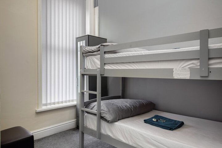 Room 7 of 23