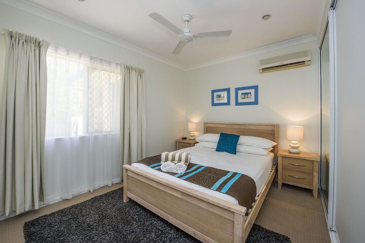 Room 2 of 23
