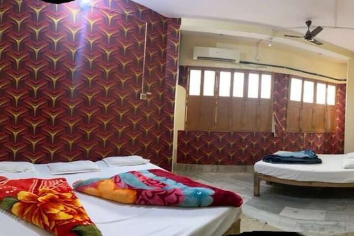 Room 3 of 26