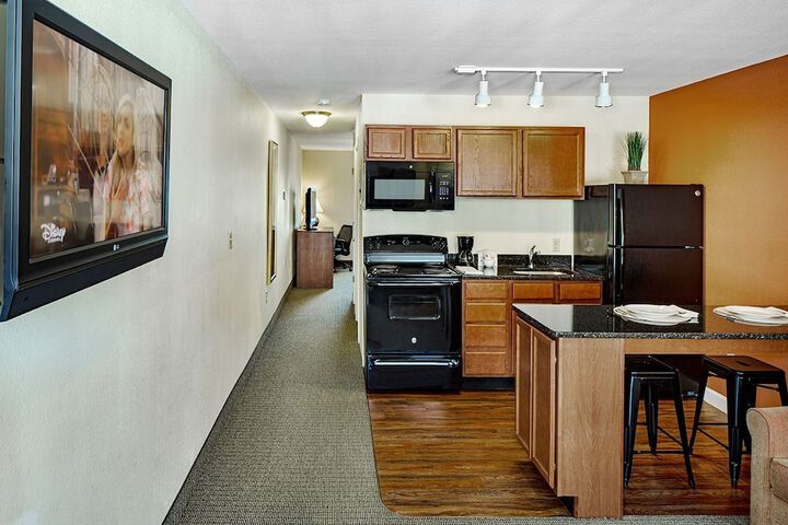Room 15 of 38