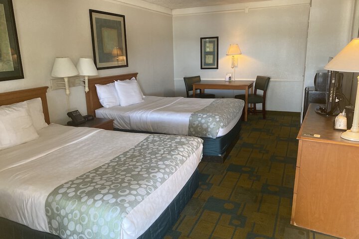 2 Double Beds Deluxe Room (10 of 16)