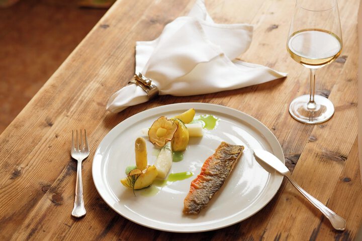 Dining 63 of 87