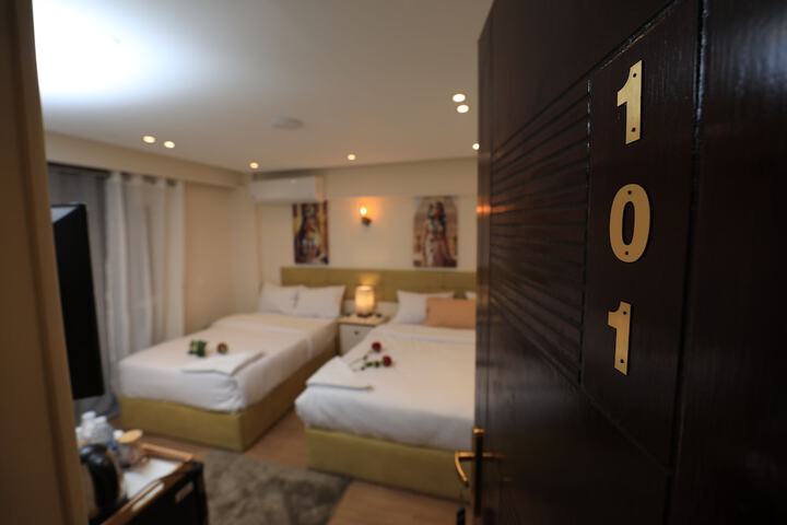 Room 3 of 6