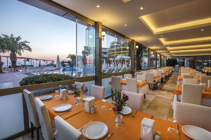 Dining Photos
