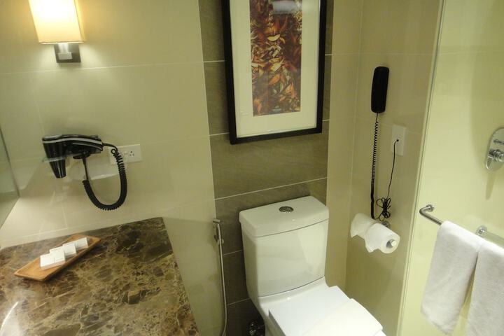 Room 60 of 128