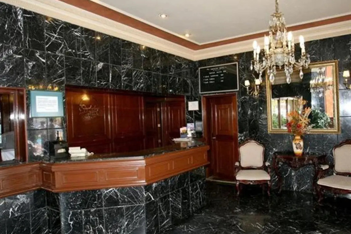 restaurant