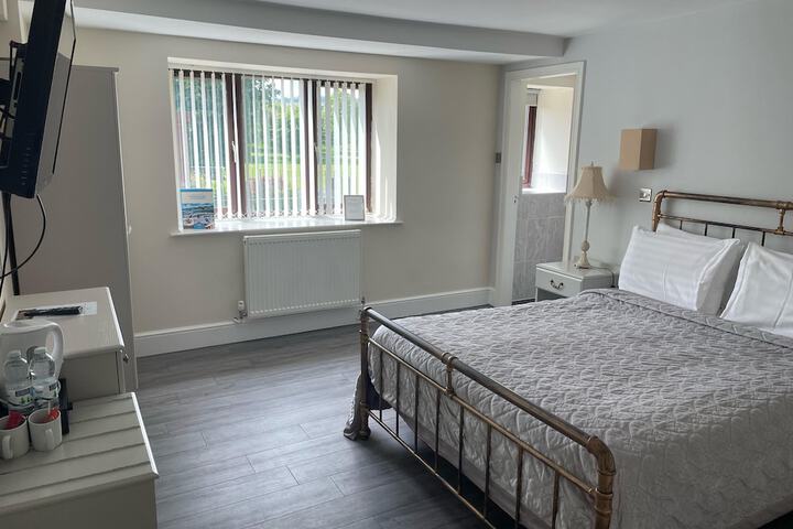Room 9 of 44