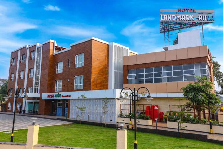 Hotel Landmark Aura