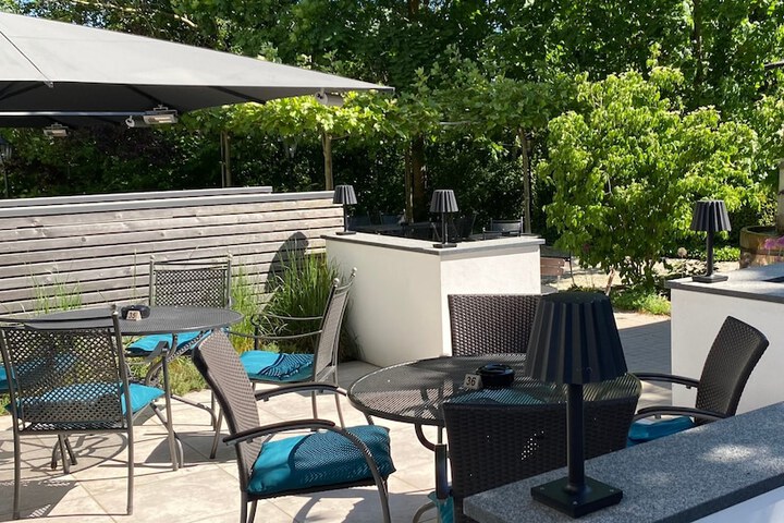 Sundeck 117 of 131