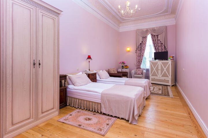 Room 14 of 62