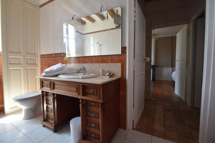 Room 15 of 26