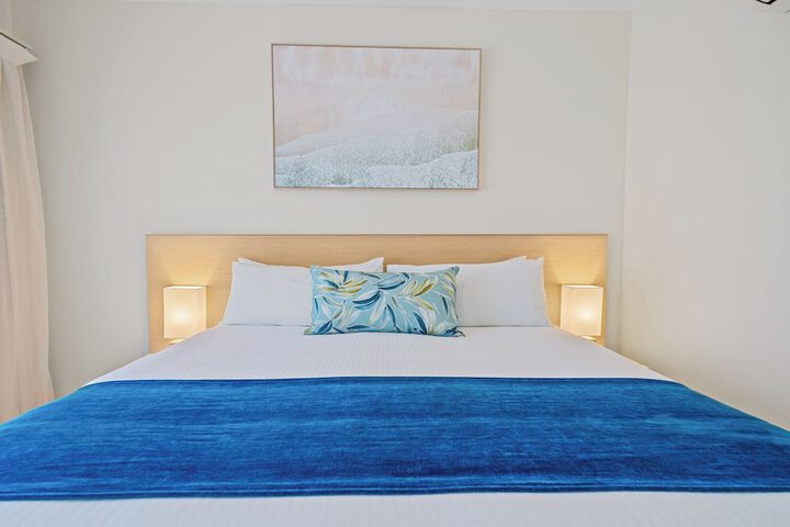 Room 5 of 34