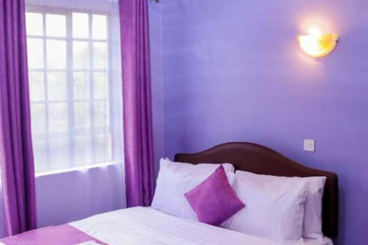 Room 10 of 46