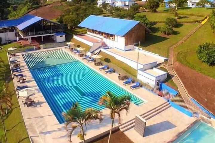 Hotel Campestre Villa Mónaco in Pereira
