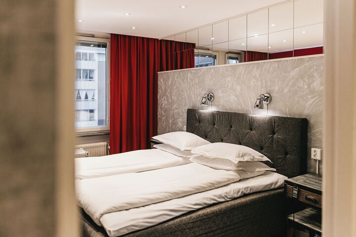 Room 47 of 72