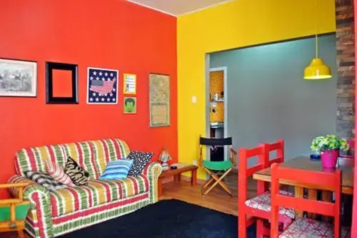 Room 5 of 11
