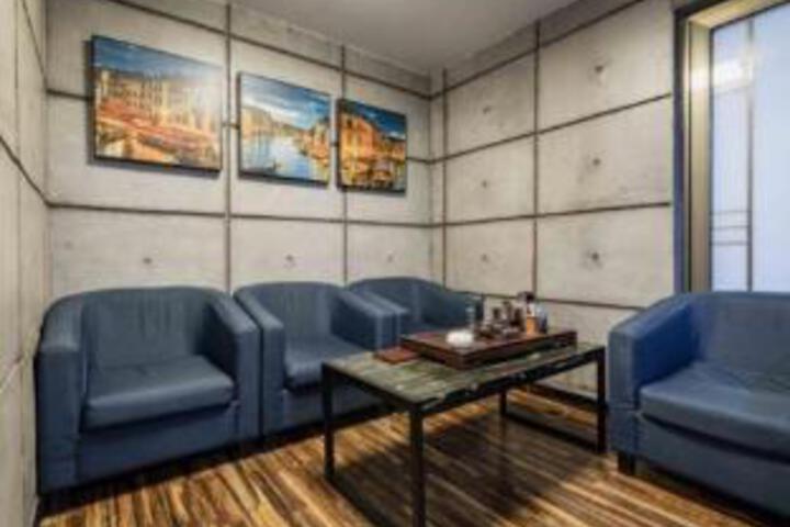 Zhangjiajie Mr.F Boutique Hotel (Tianmen Mountain Cableway Station)
