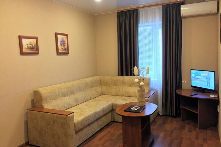 Room 26 of 46
