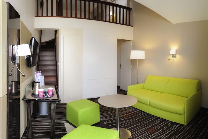 Hotel Interior 75 of 124