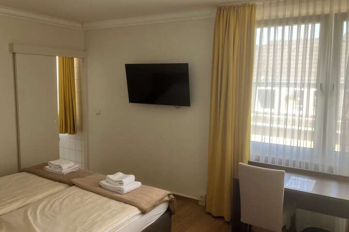 Room 19 of 46