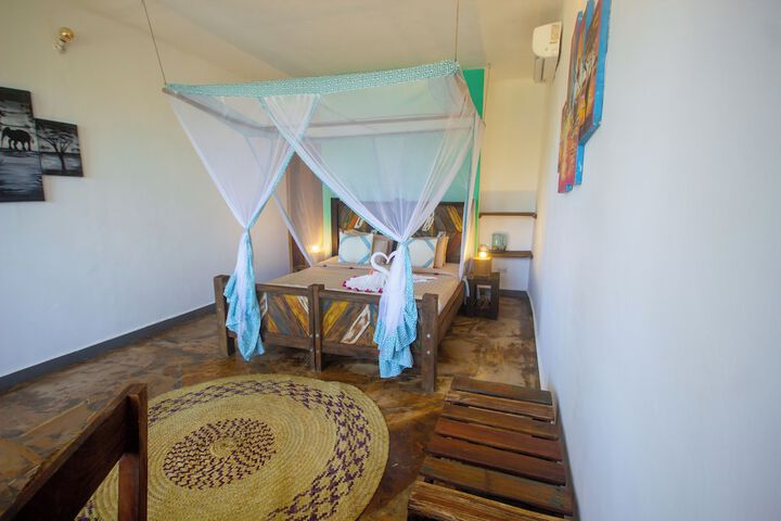 Room 12 of 59
