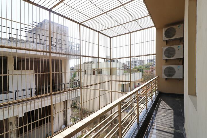 Terrace/Patio 6 of 28