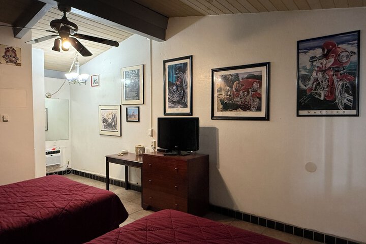Room 5 of 23