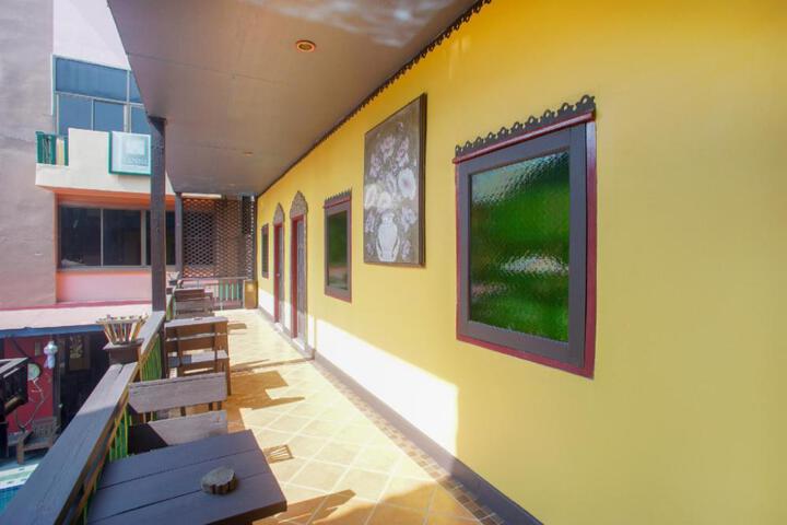 Photo 19
