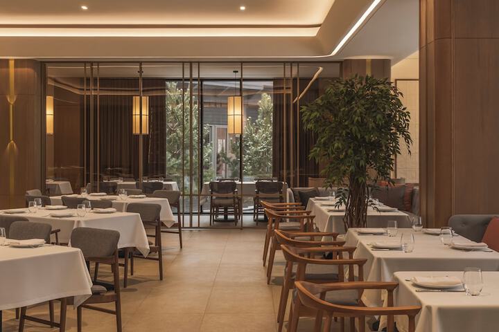 Dining 64 of 72