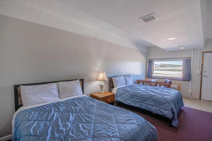 Room 11 of 34