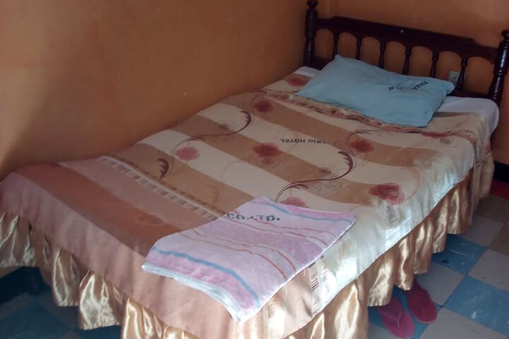 Room 4 of 6