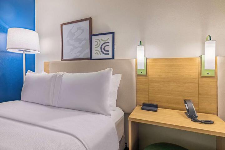 Standard Room, King or Two Doubles
