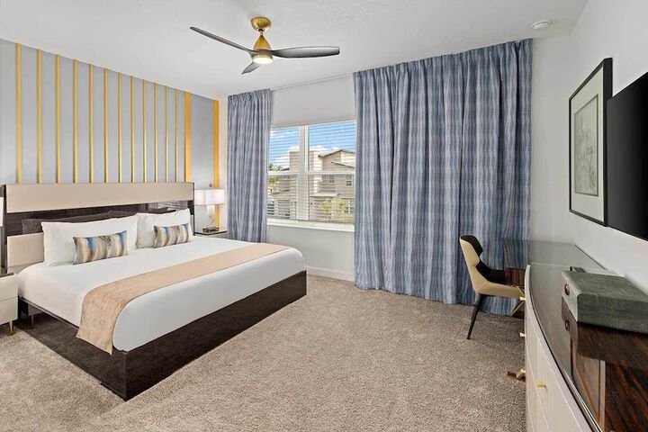 Room 40 of 102