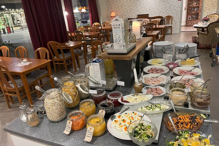 Dining 82 of 91