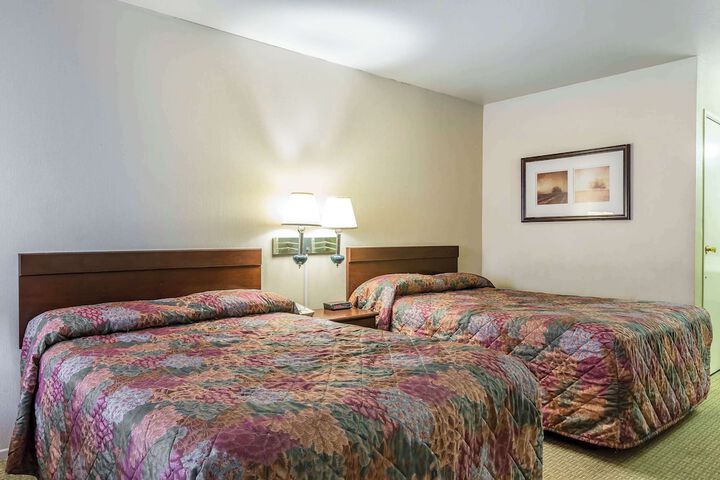 Room 16 of 26