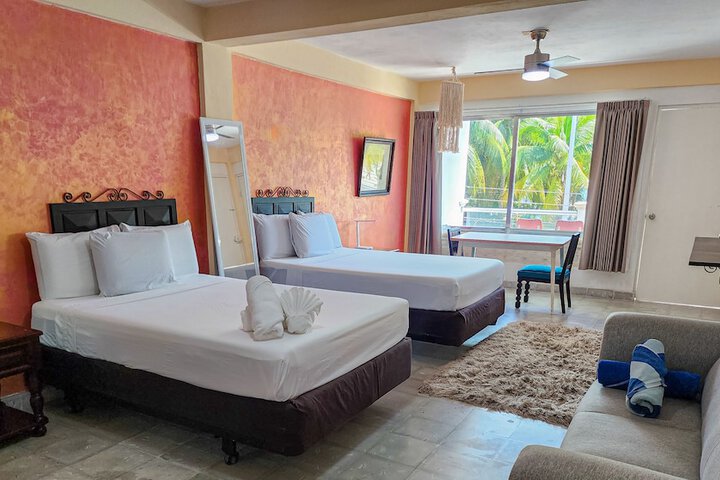 Room 2 of 172