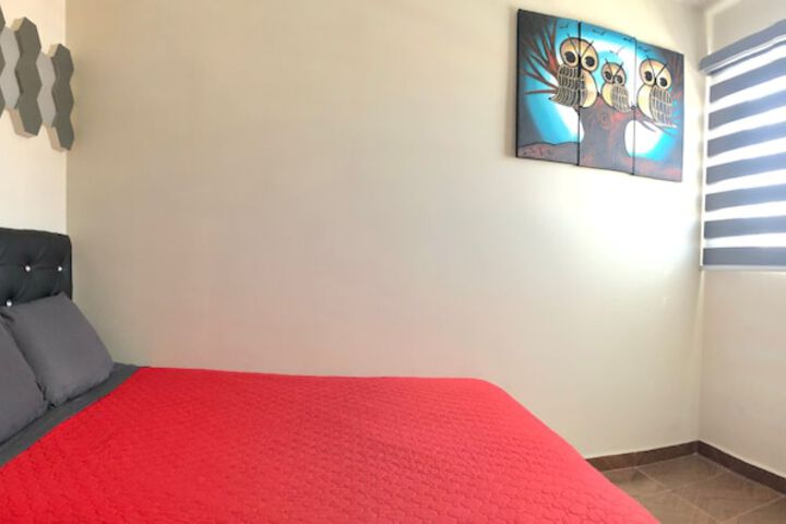 Room 11 of 28