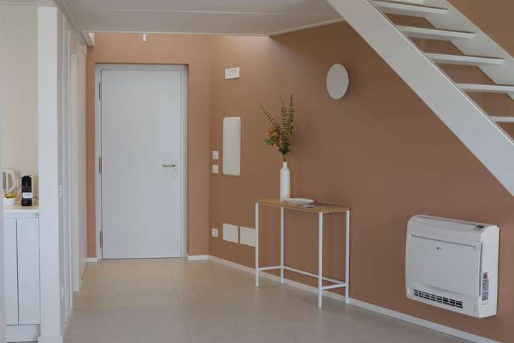 Room 141 of 301