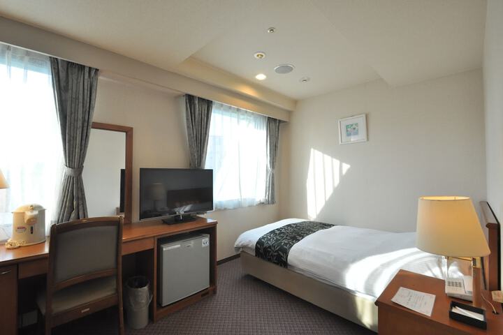 Room 6 of 27