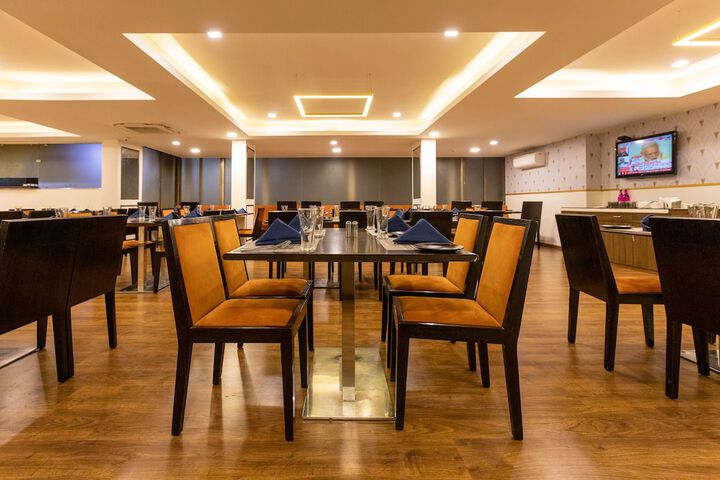 Dining Photos