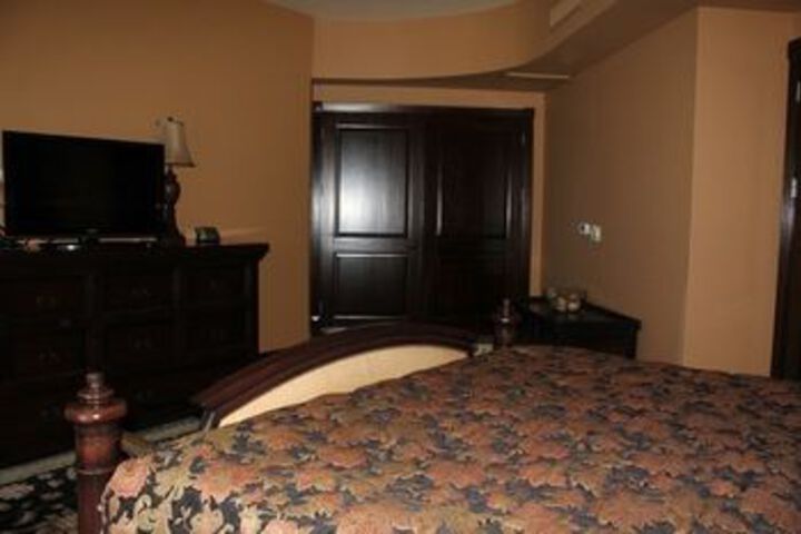 Room 54 of 181