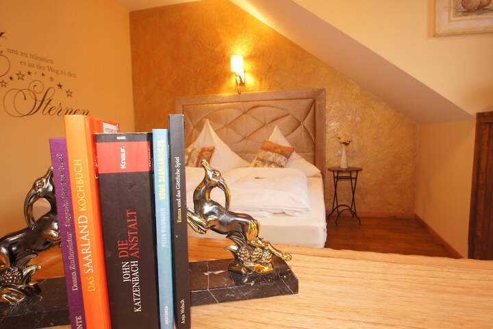 Room 8 of 40