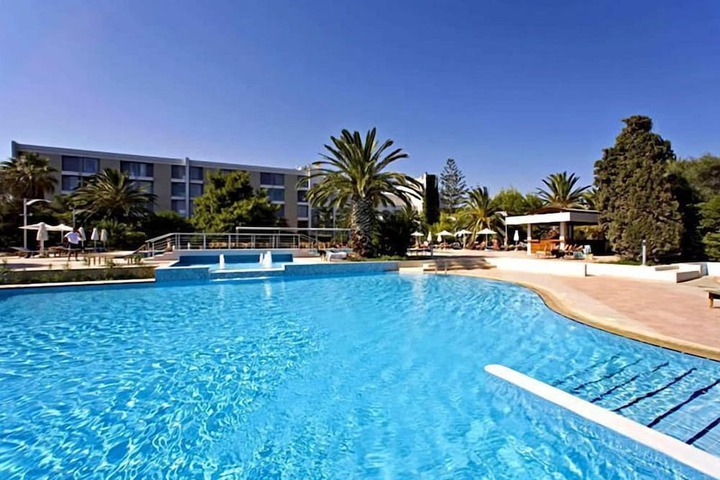 Pool 46 of 118