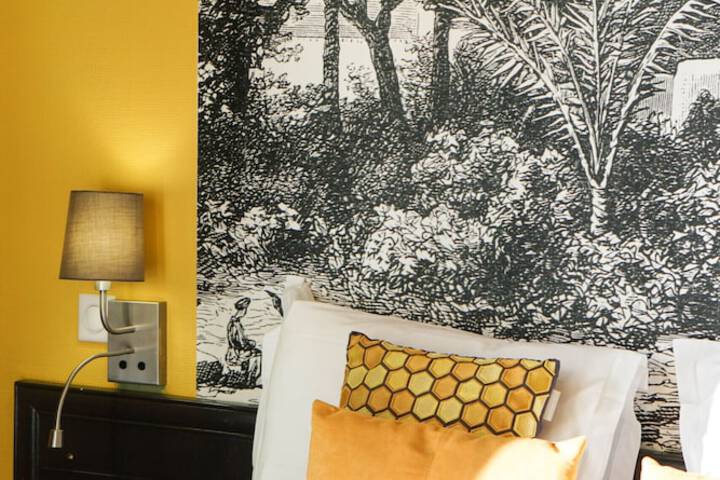 Room 9 of 109