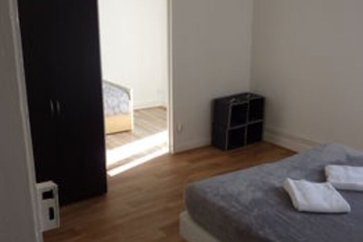Room 7 of 17