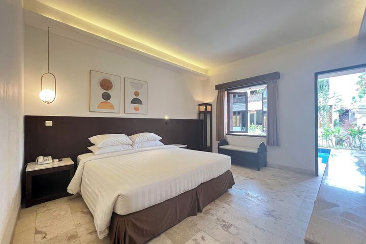 Room 25 of 142